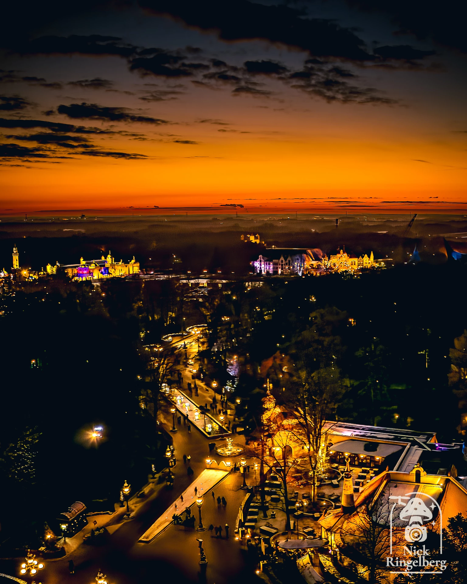 De avond zon kan soms zo prachtig zijn. ❤️ #efteling #themeparks #sunset #zonsondergang #brabant