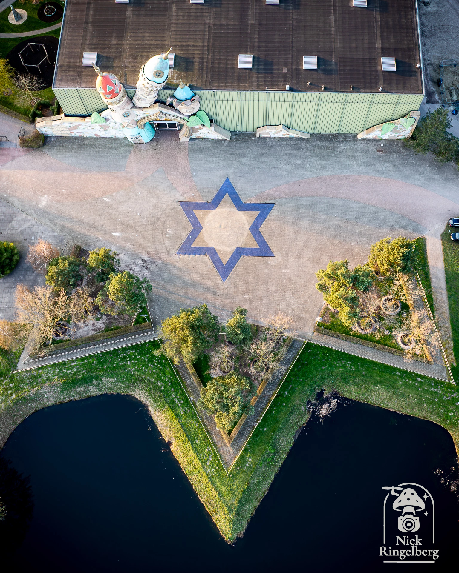 Toverland van Boven 😱❤️ Wie gaat er ook 25 uur rond slenteren op 27 & 28 juni? #toverland #nederlandvanboven #themepark #limburg