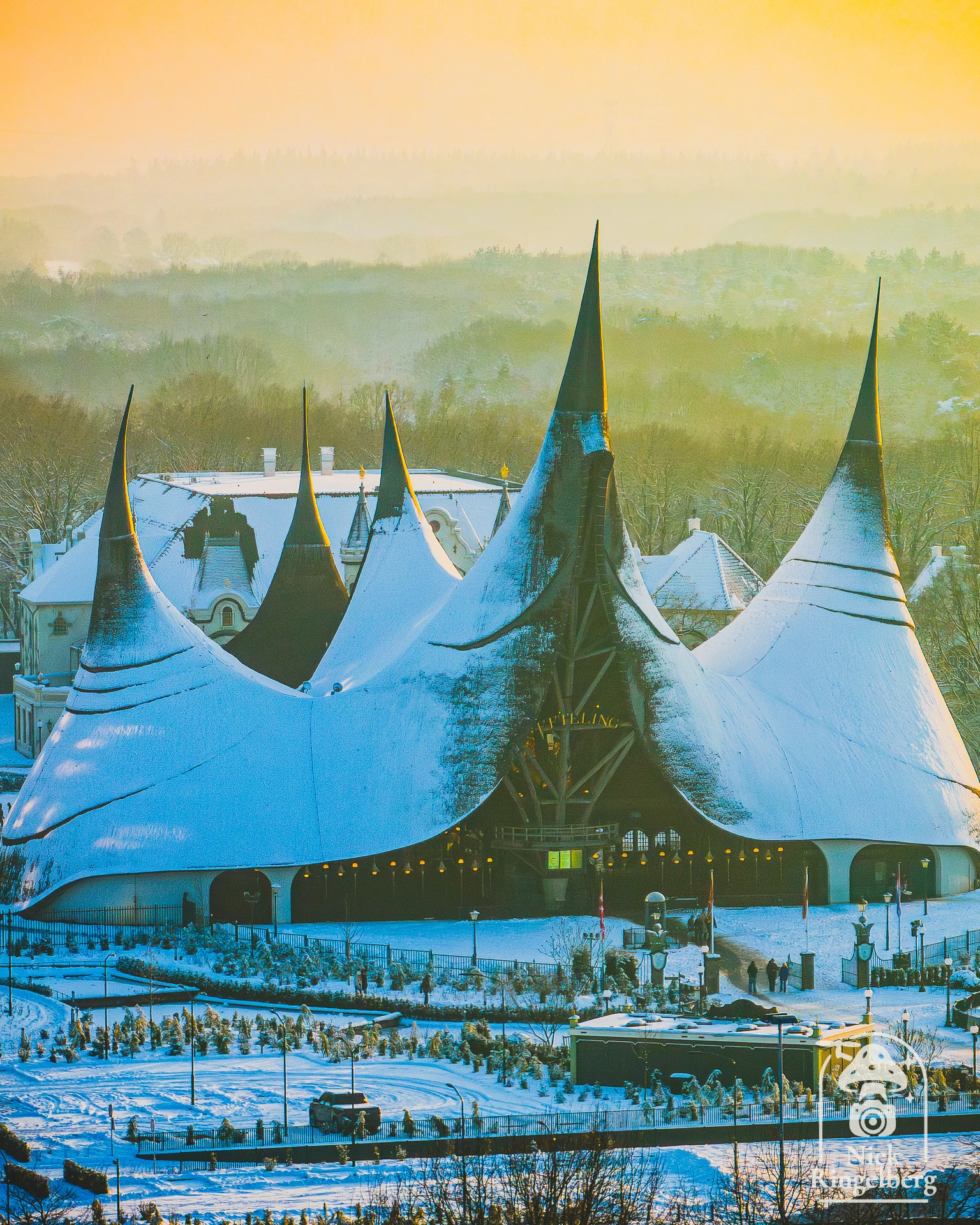 Efteling van Boven #efteling #nederlandvanboven #themeparks #dronephoto