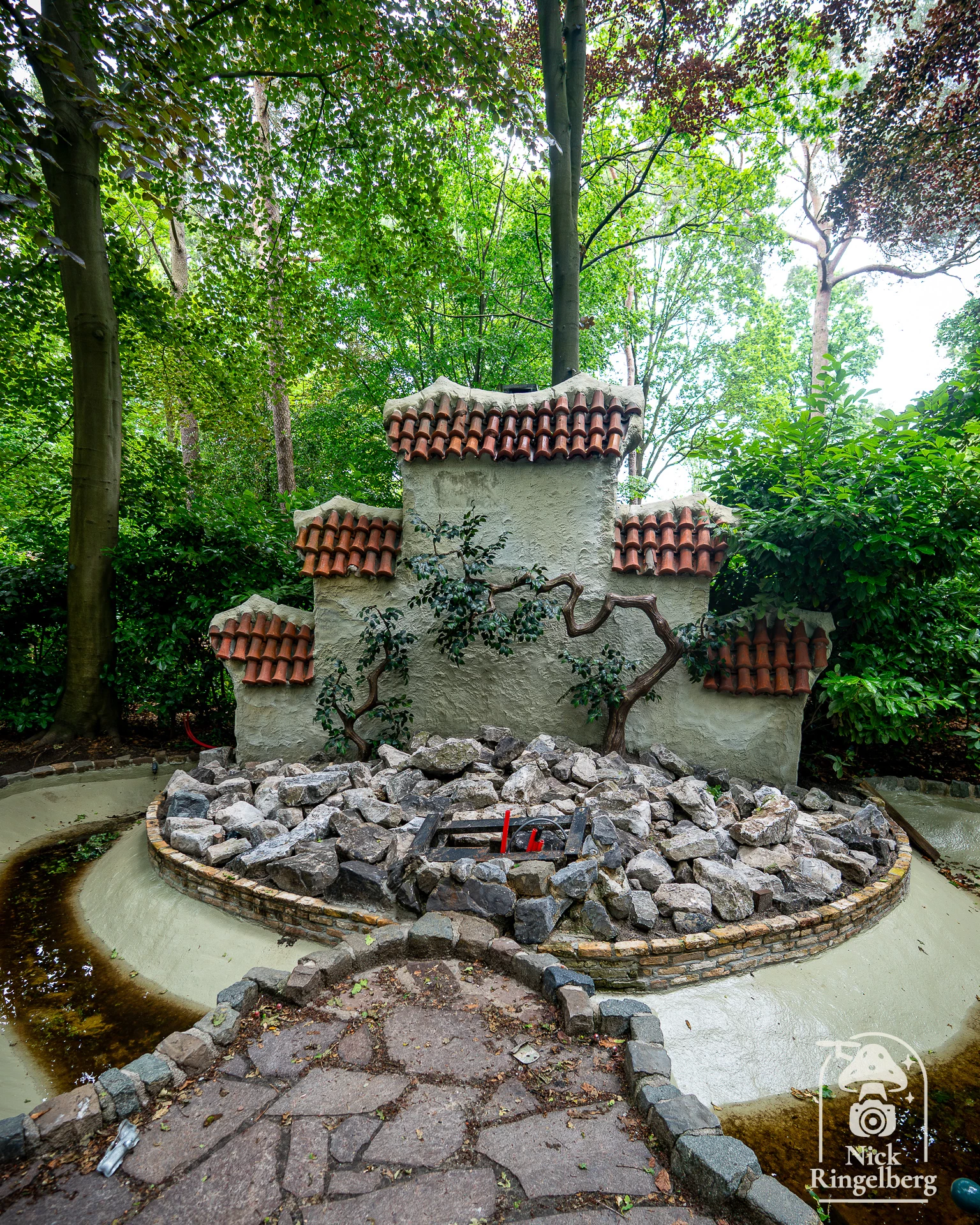 De vogel kan weer terug komen 😄 #efteling #sprookjesbos #draak