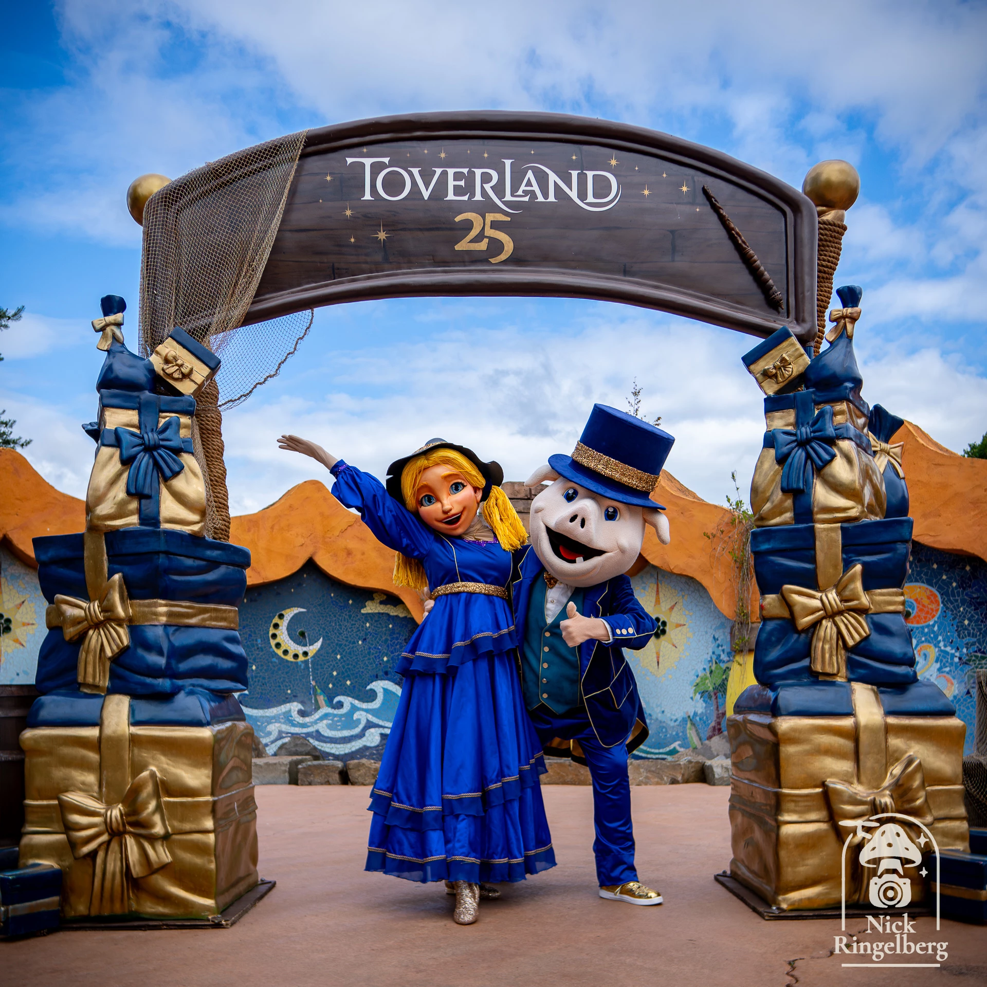 Toverland 25 jaar ❤️ #toverland #toverland25 #themepark #pretpark #limburg