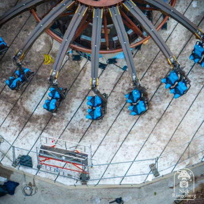 Ravenring is overgenomen door smurfen 😄

#efteling #ravenring #themeparks #bouwupdate