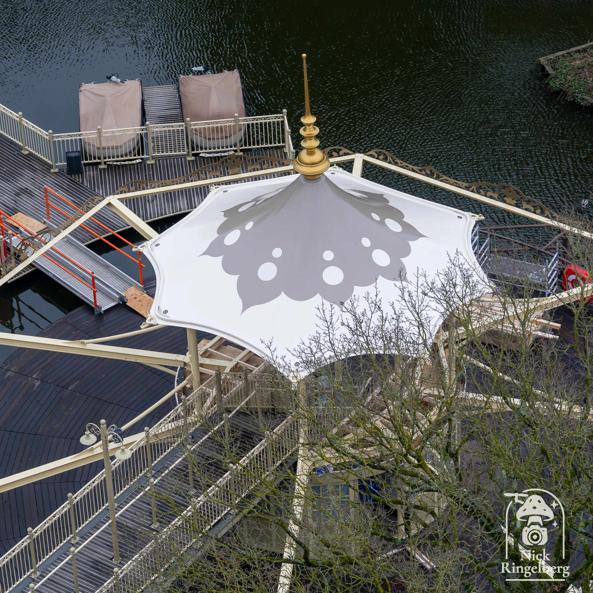 De overkapping bij Gondoletta #efteling #gondoletta