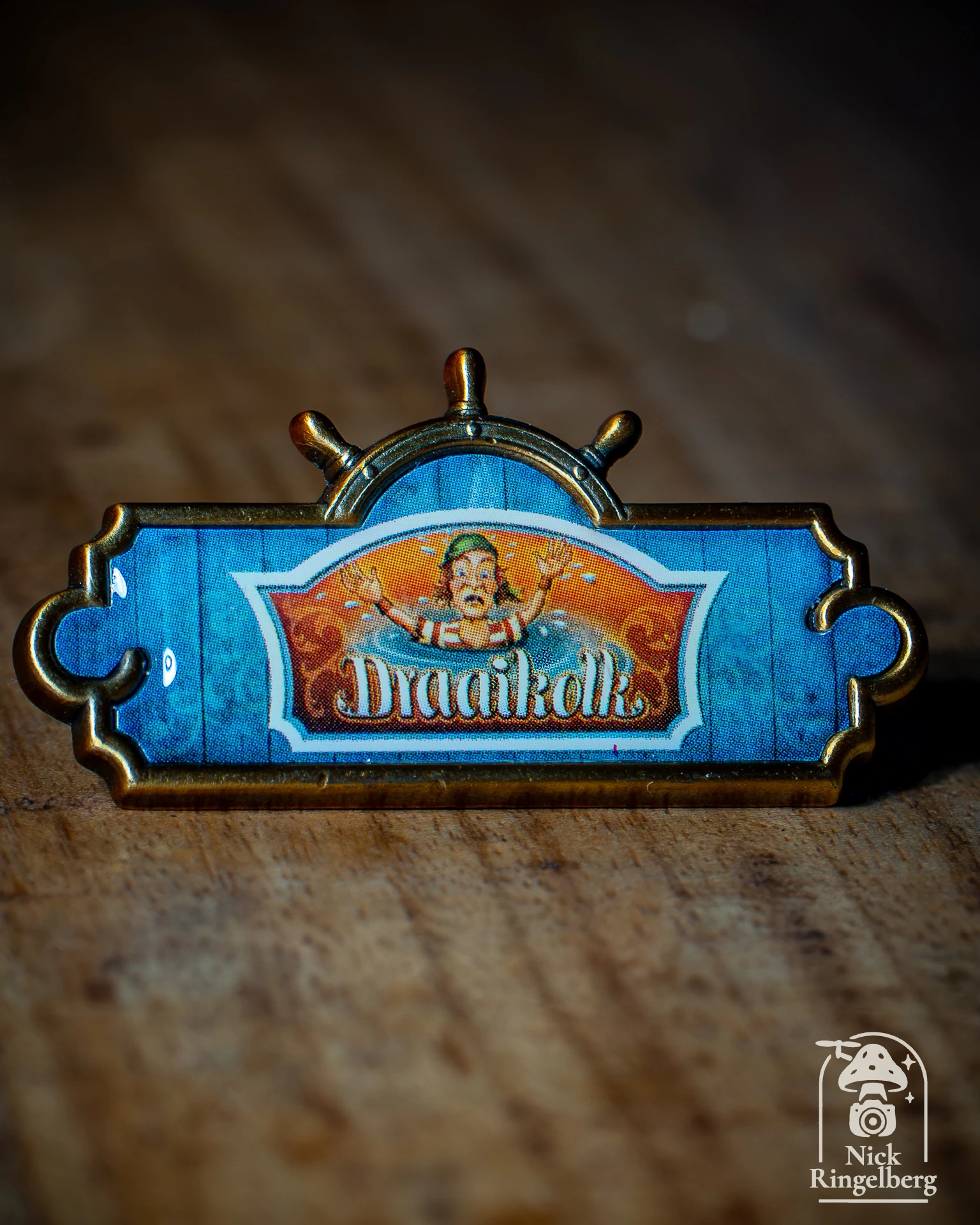 Efteling Pins Samen met behulp van de dochters gemaakt op vaderdag #efteling #pinverzameling #themeparks