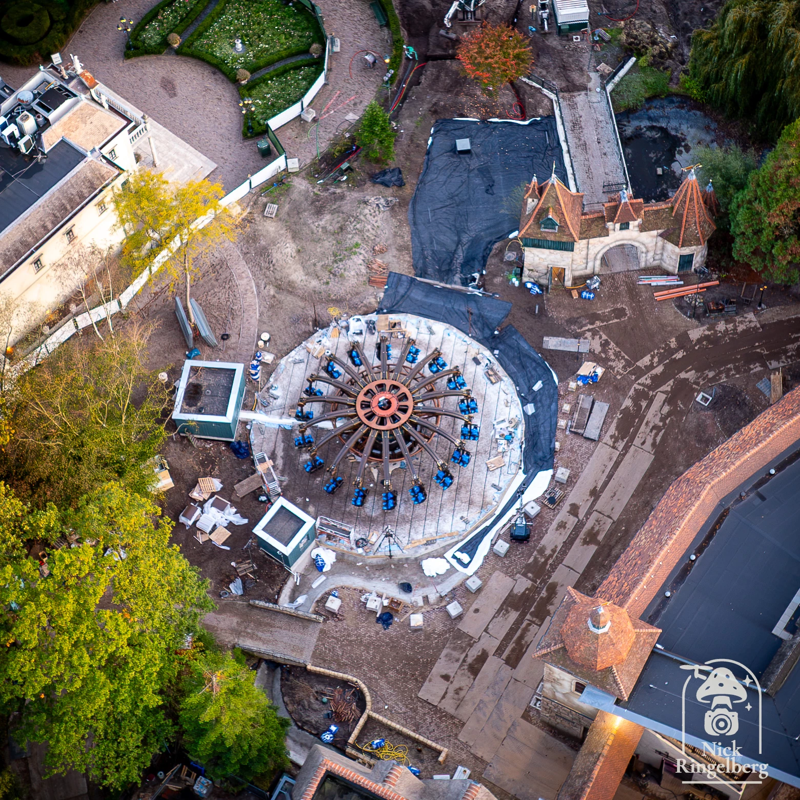 Smurfenring bouwupdate! #efteling #ravenring #themeparks #vekoma #bouwupdate