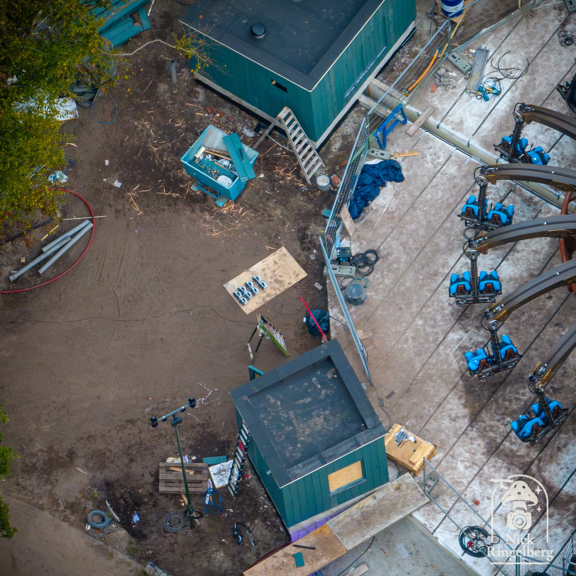 Ravenring is overgenomen door smurfen 😄 #efteling #ravenring #themeparks #bouwupdate