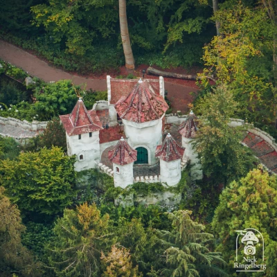 Doornroosje!

#efteling #themeparks #drone #pretpark #brabant