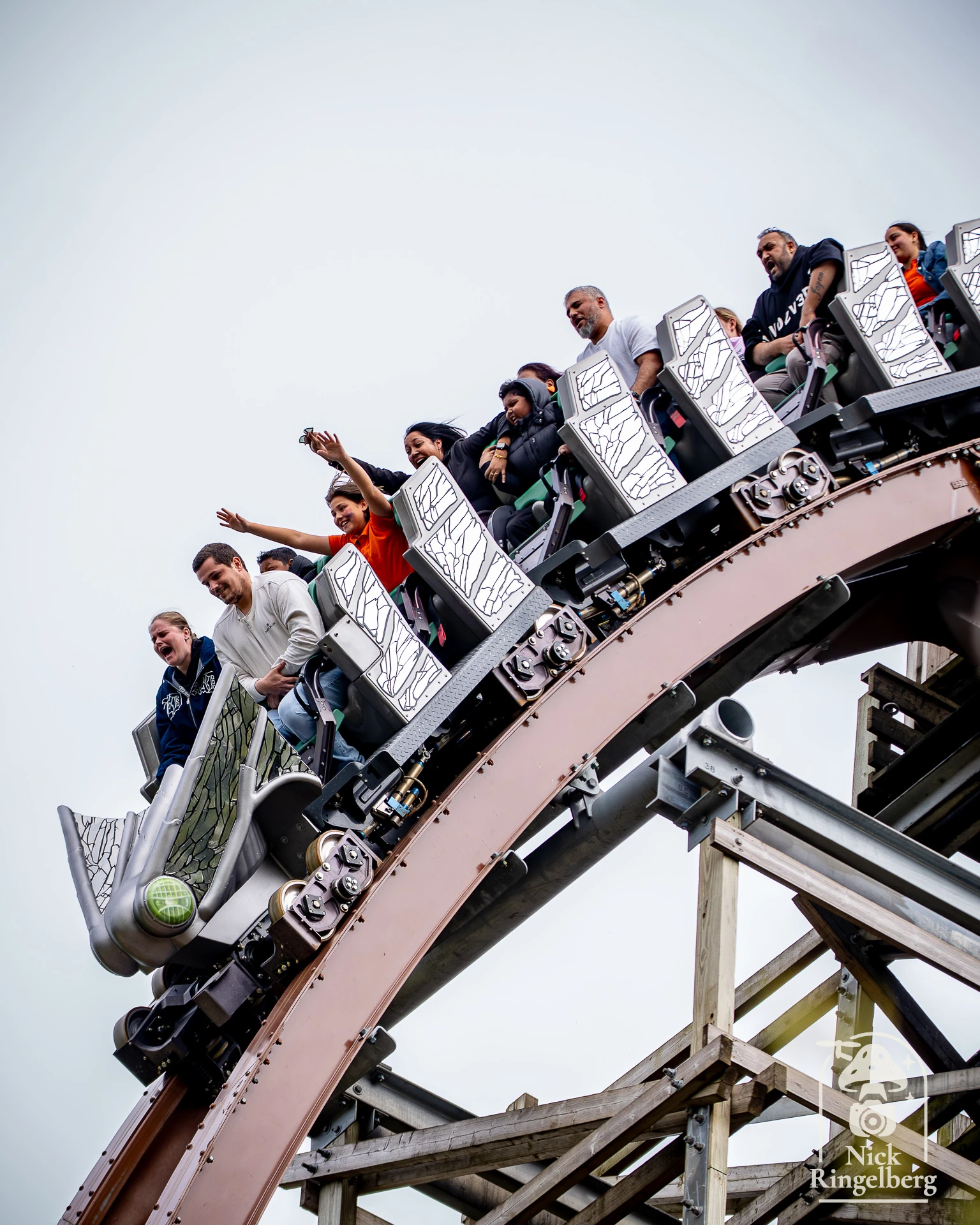 Untamed? 🎢😅 No way hoezee… of nog een keer, en nog een keer? Welk team ben jij? 👇 #untamed #walibiholland #rollercoaster #achtbaan #themepark #pretpark #thrillride #adrenaline #rollercoasterlife