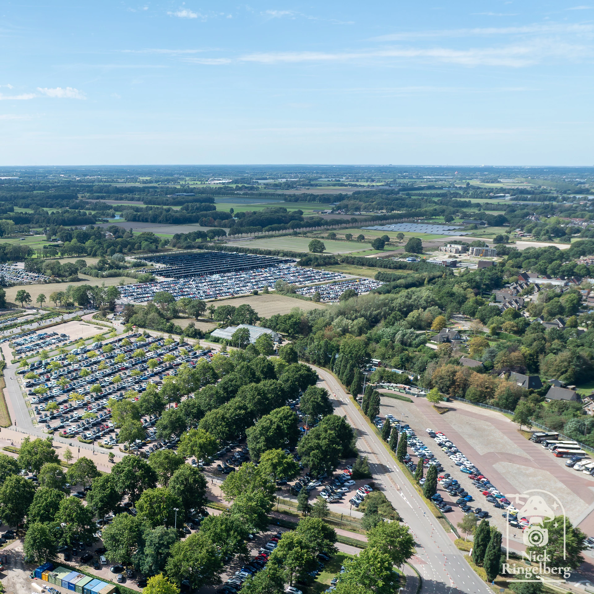 Hier komt mogelijk voor vijf jaar een tijdelijke busremise van Arriva, vlak bij de Efteling. De locatie is goed bereikbaar én kan gebruikmaken van de bestaande stroomaansluiting van de Efteling. Daarna kan het terrein weer terug naar de oorspronkelijke situatie.
