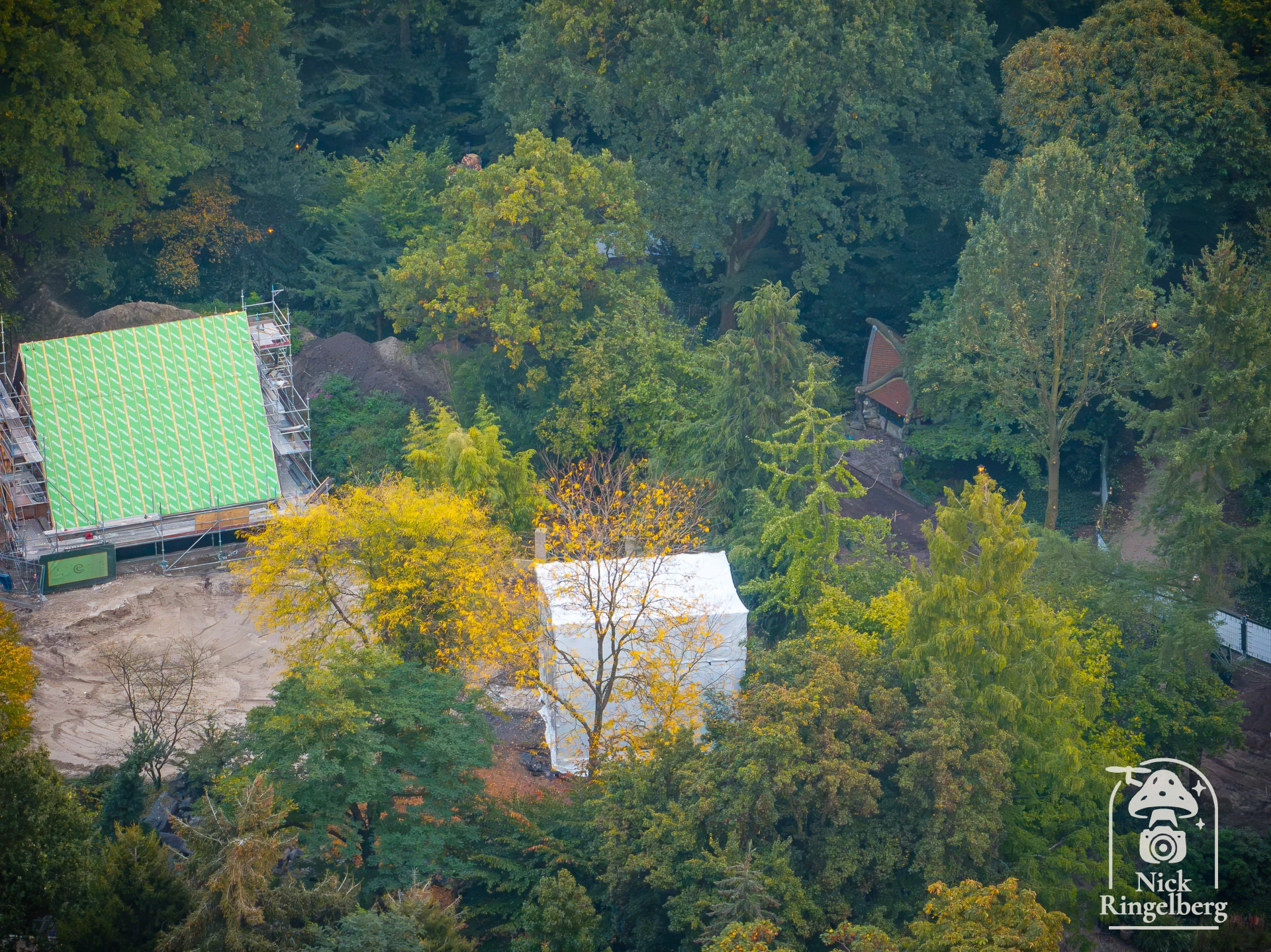 Sprookjesbieb #efteling #sprookjesbos #drone #themeparks
