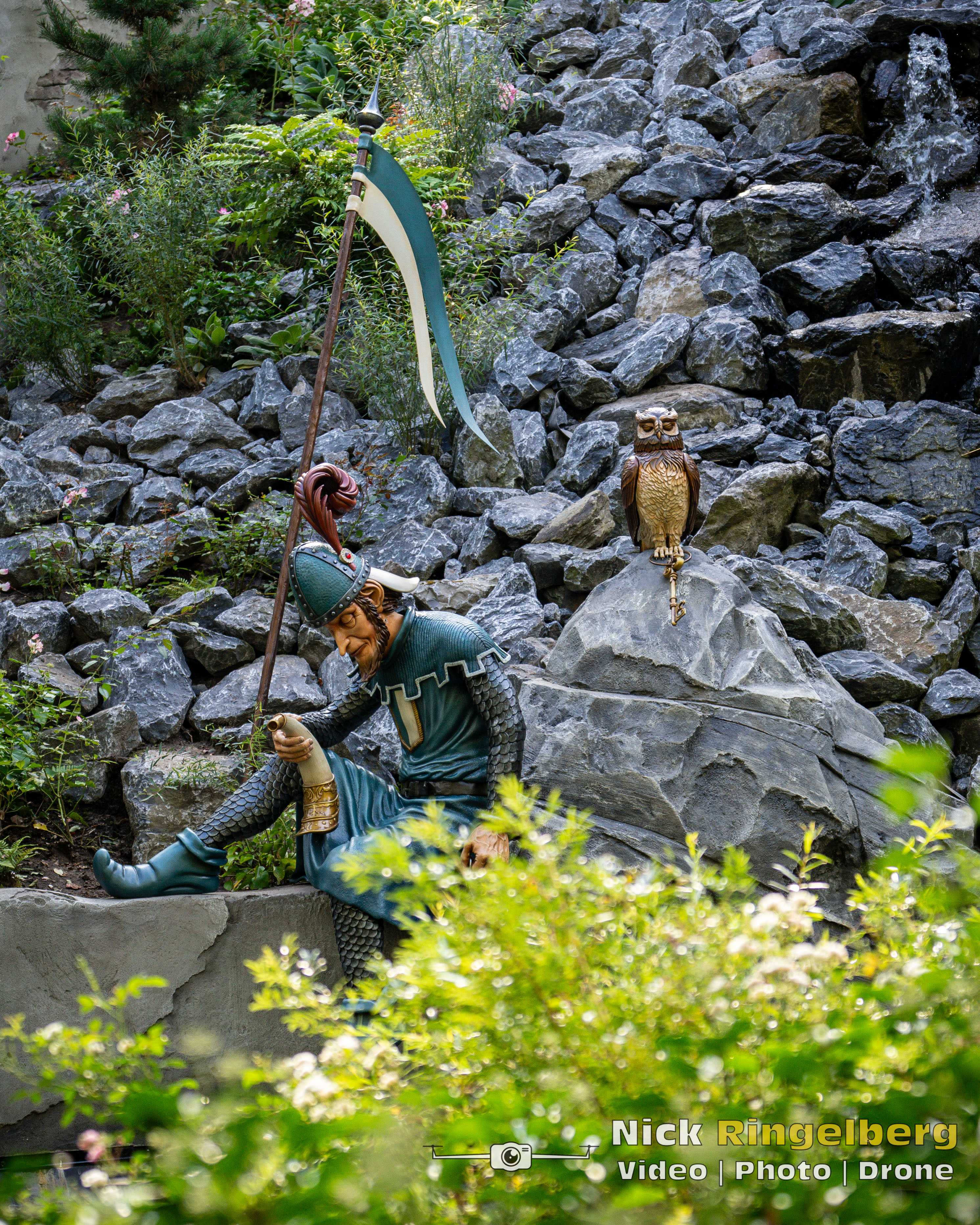 Doornroosje Detail foto wachter en uil