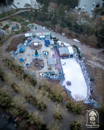 Even puzzelen… 👀 Waar gaat alles straks komen op de Warme Winter Weide? Nieuwe schaatsbaan, Cirque Papillon én Cirque Miragio. Hoe denken jullie dat de Efteling het terrein gaat indelen? #efteling