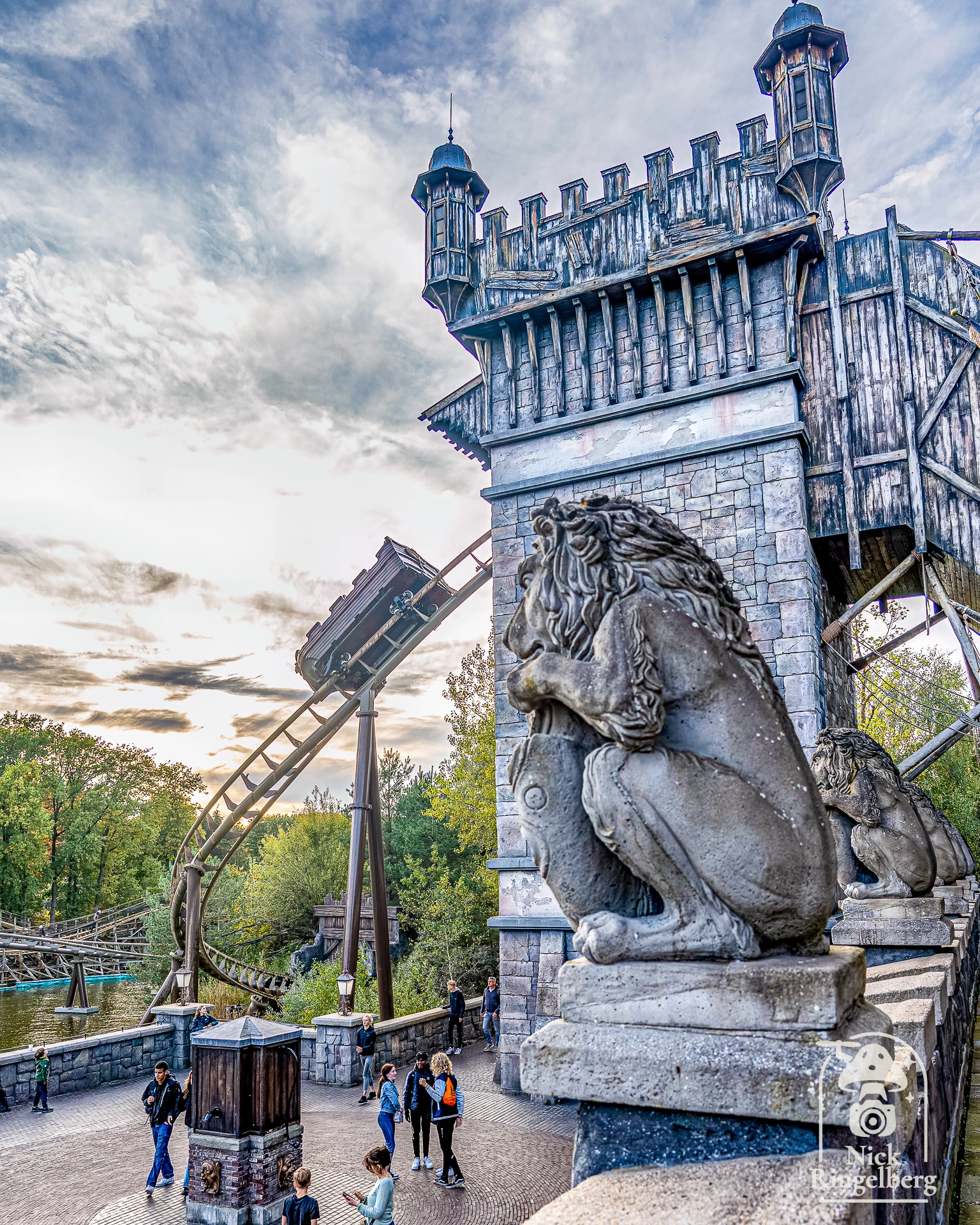Een paar random Efteling foto's ❤️ Deel je eigen mooiste Efteling foto in je story op #instagram en tag me! #efteling #themeparks #happyplace #brabant #enjoy #pretpark