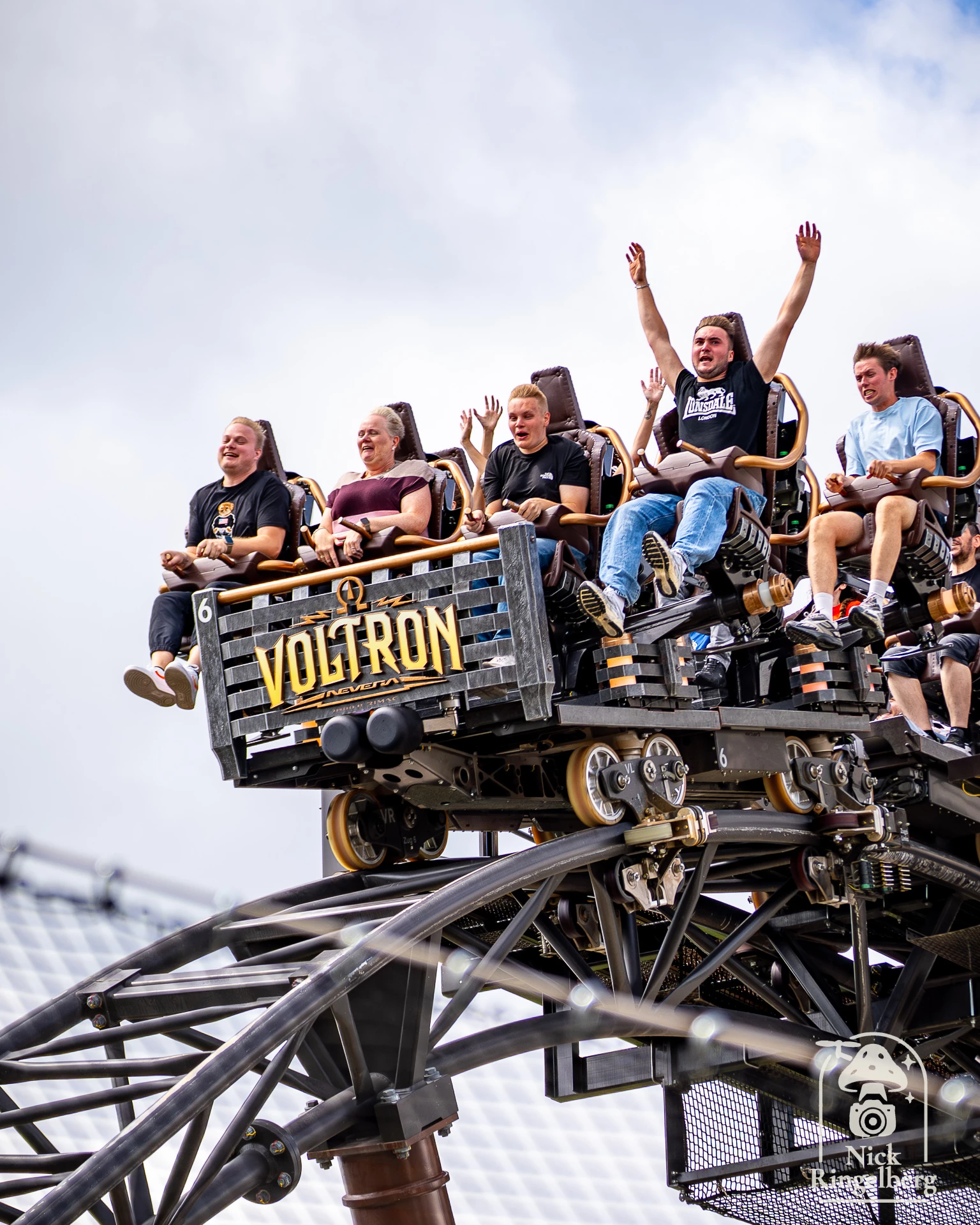 Komende dagen naar Europapark. #europapark #themeparks #pretpark #voltron