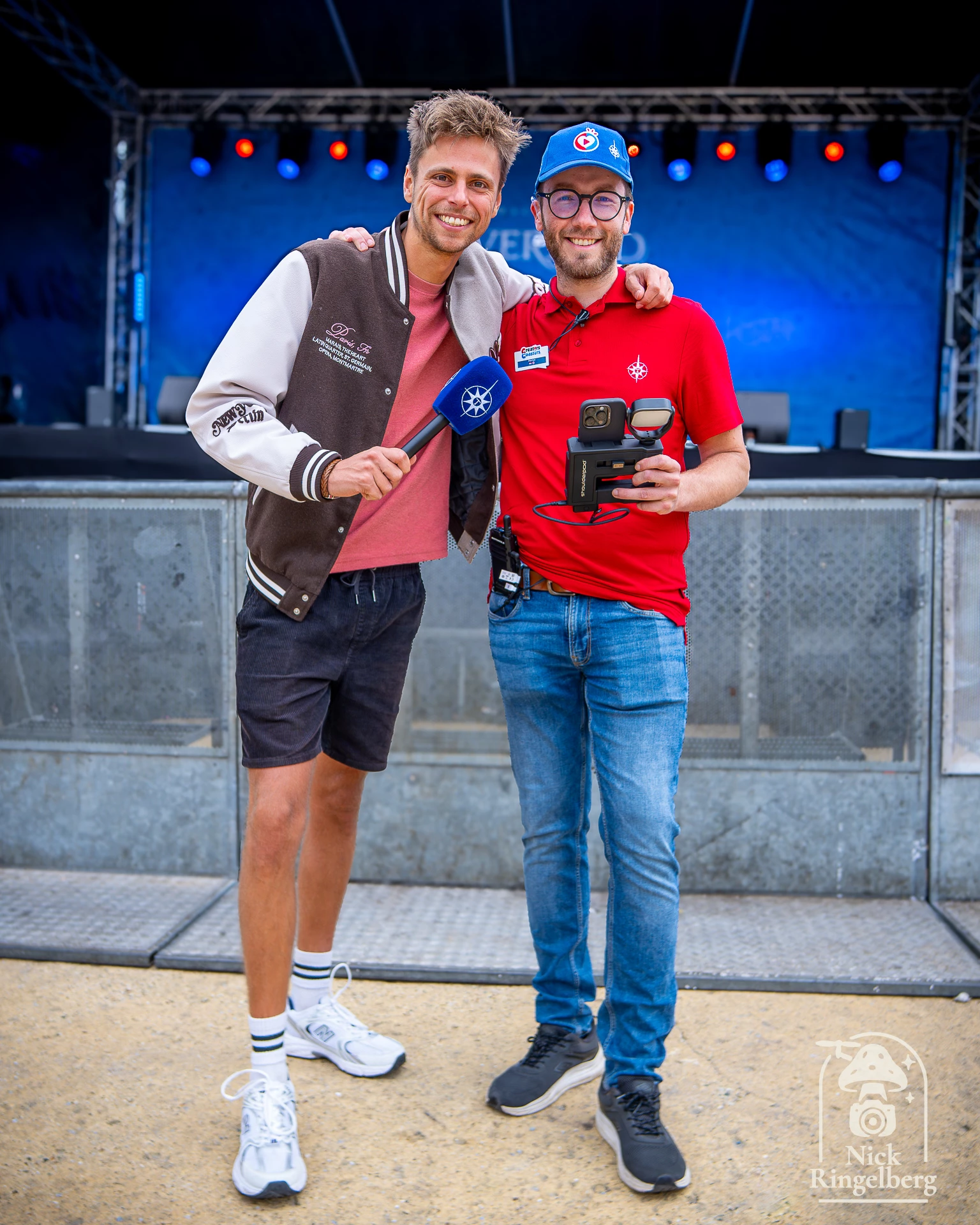 Bij Toverland even gekeken bij de Theme Park Fan Corner. Daar kon je 3 kanalen vinden, #ThemeParkLateNight, #DavincstyleGames & #ThrillsTastic #toverland #themeparks