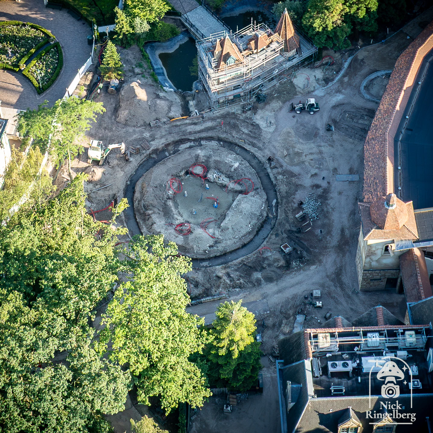 Ik zie een Ring. Ravenring bouwupdate! #efteling #bouwupdate #themeparks #droneparks #ravenring