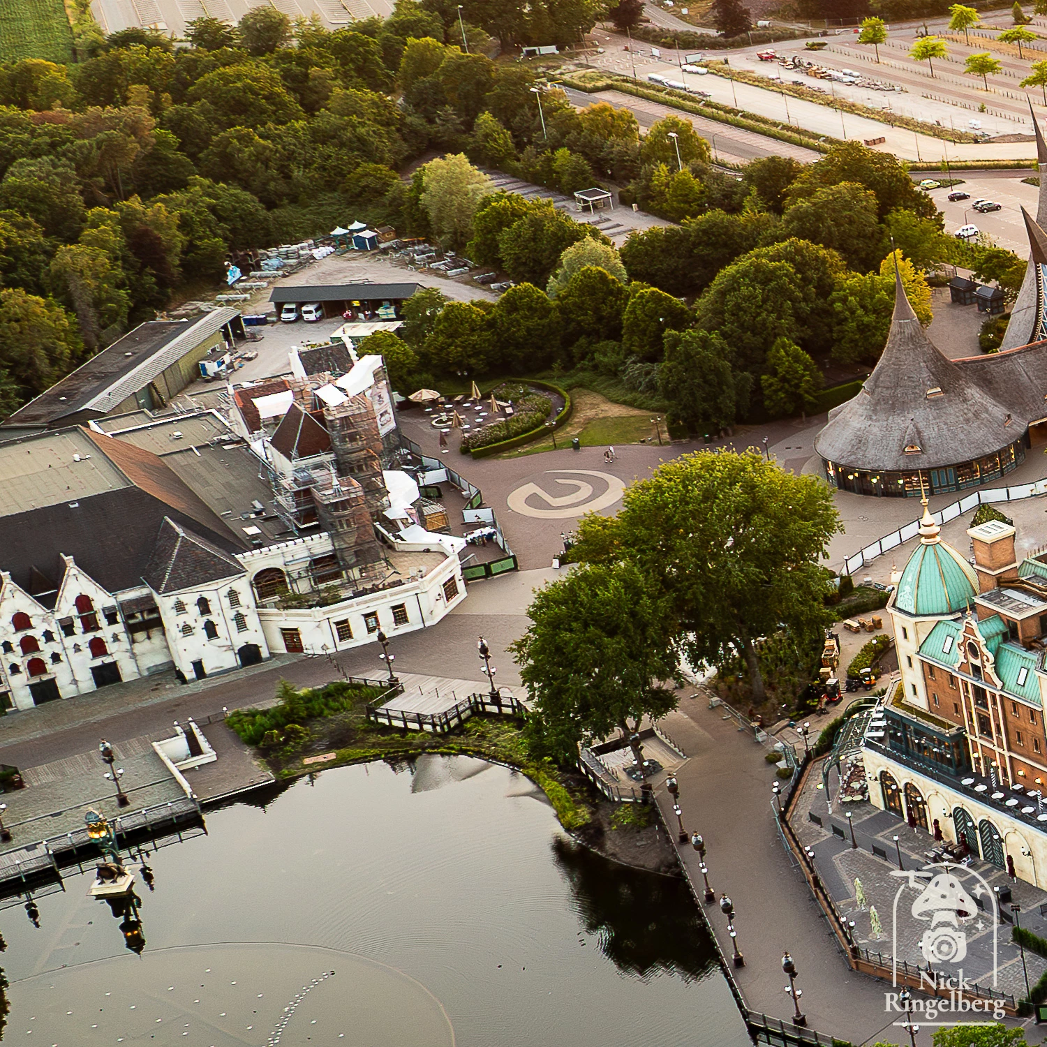 Missie Luminar ik heb een klein beetje lopen knippen en plakken om een idee te geven. Niet helemaal perfect, maar het gaat om het idee. #efteling #missieluminar #themeparks #luminar #bouwupdate