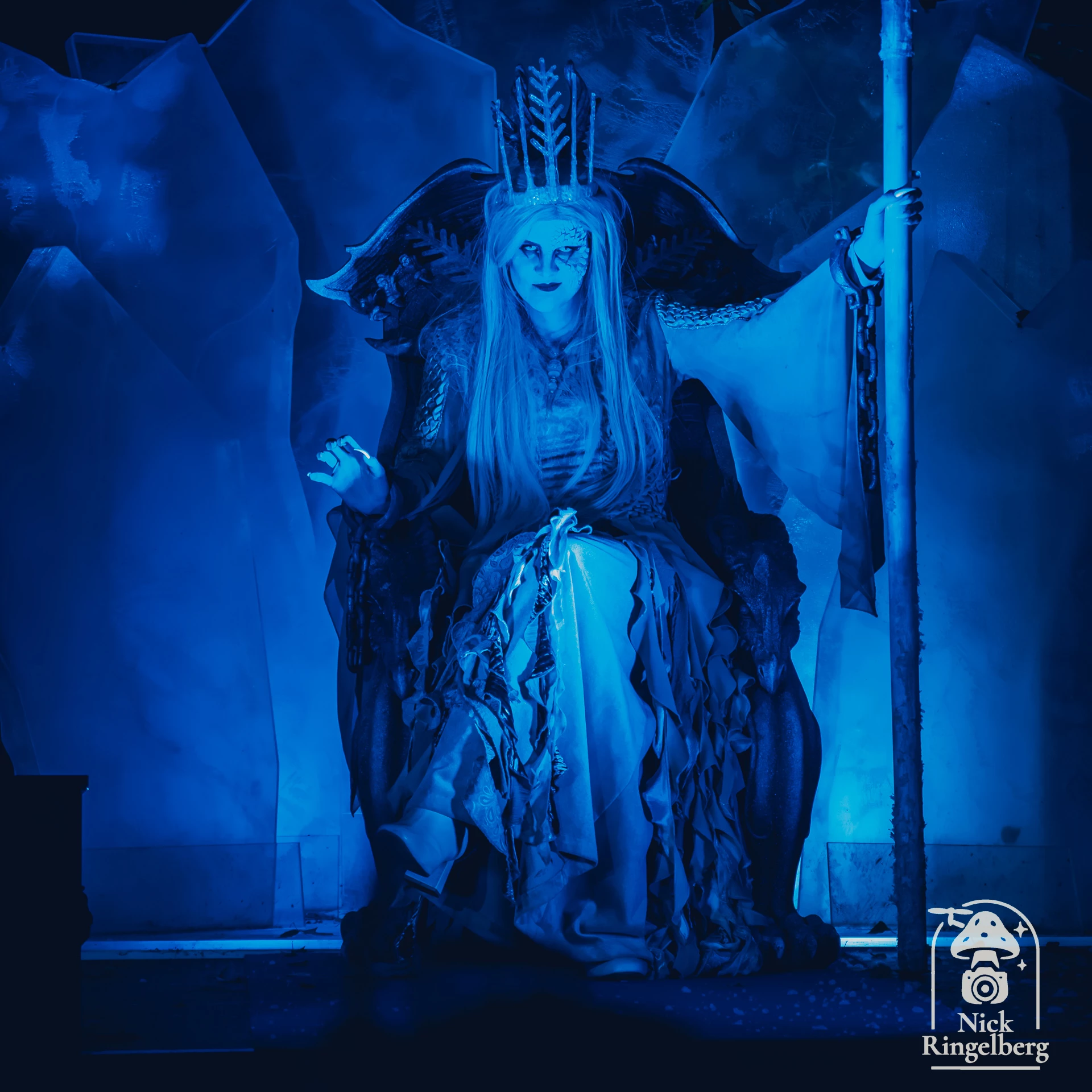 Halloween komt er weer aan! De komende tijd ga ik weer kijken welke Halloween-events en avonden ik kan bezoeken én natuurlijk kan vastleggen met foto en video. Van sfeervolle decoratie tot scare zones, shows en alles wat erbij hoort… ik heb er weer zin in! 🕸️ Welke Halloween-evenementen mag ik dit jaar absoluut niet missen? #Halloween #Halloween2026 #SpookySeason #ThemeParks #Pretpark #MadeByNick #HalloweenEvent #ScareZone