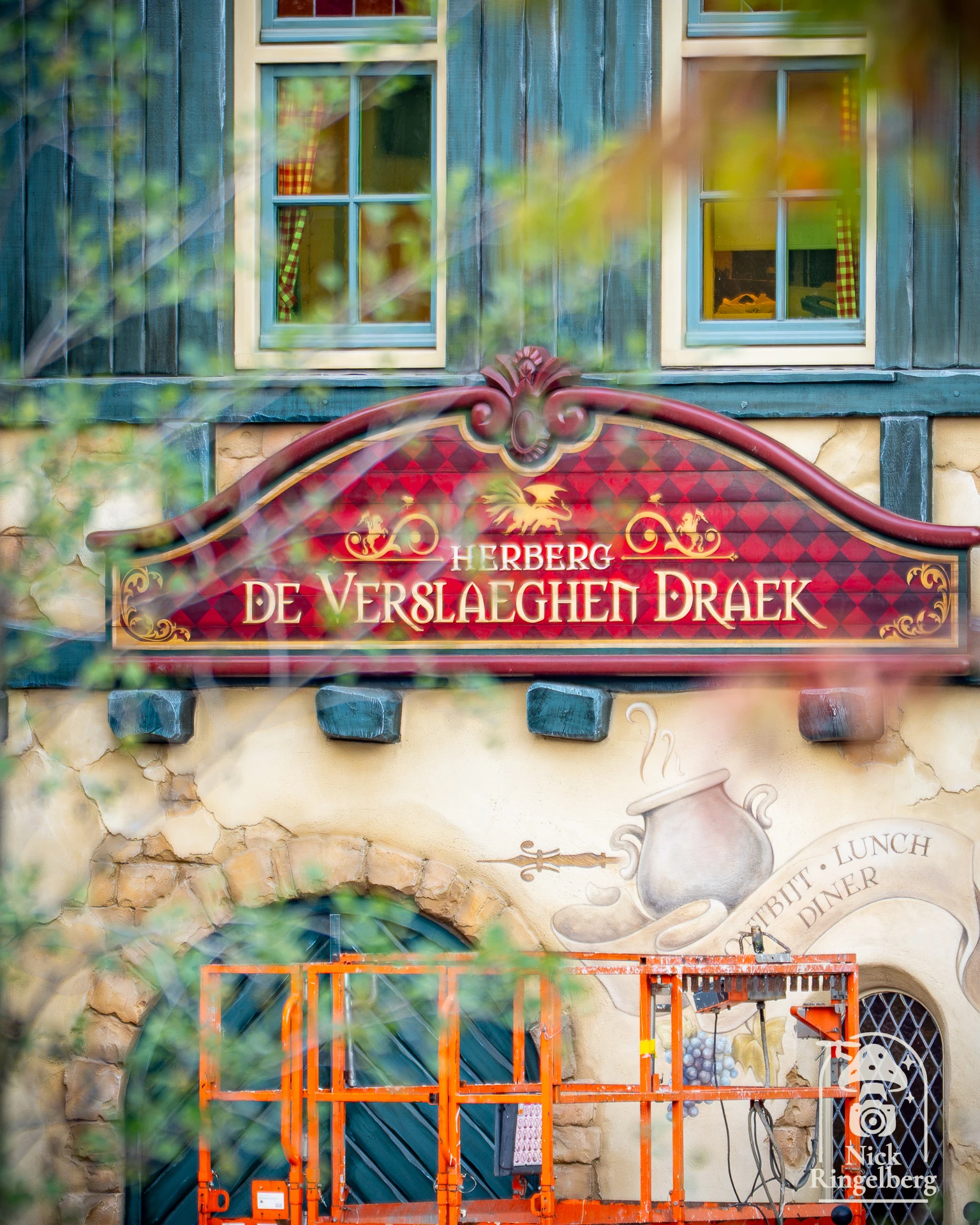 De Bevrijding Toiletten en Ravenring details.

#efteling #kleineboodschap #themeparks